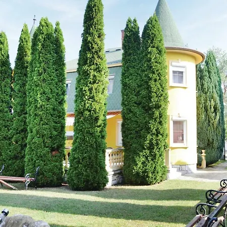 Five Bedroom Holiday In Ferienhaus